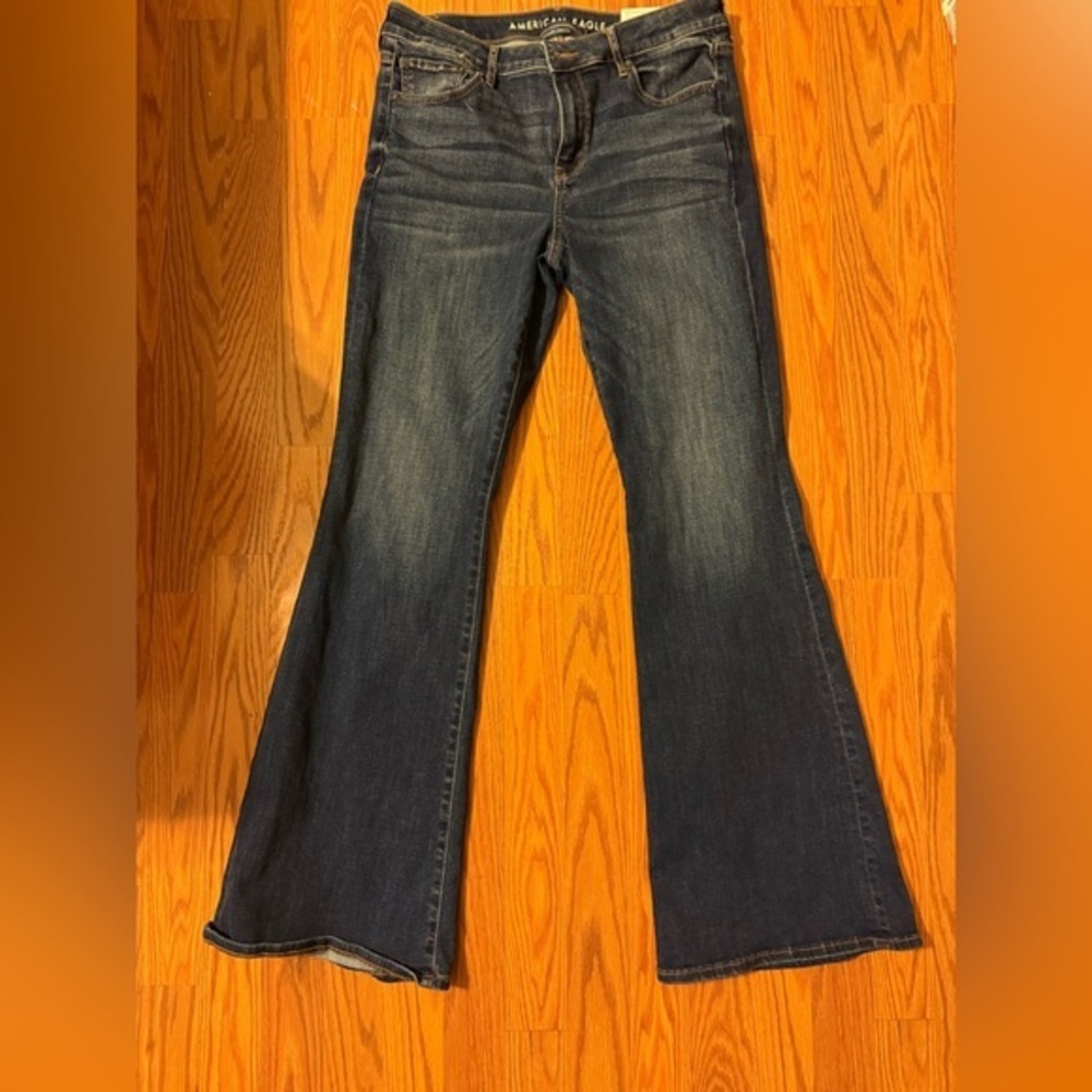 American Eagle Next Level Stretch Flared Women's Jeans, NWT, size 10